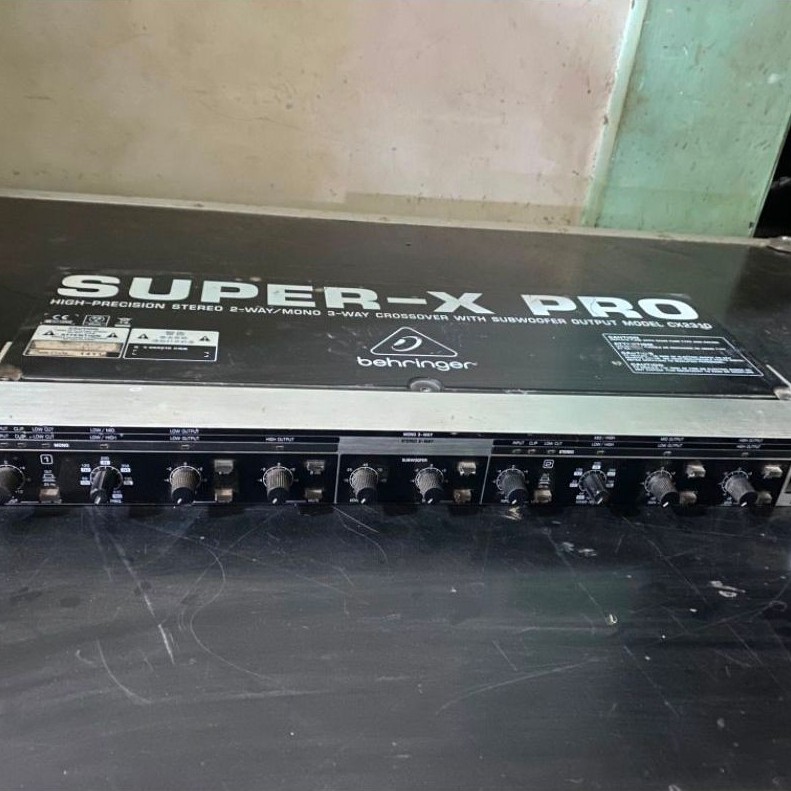 crossover behringer cx2310