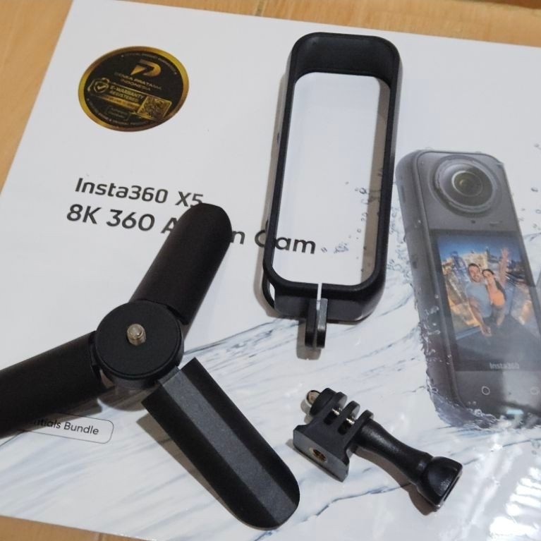 Insta360 X5 Flagship 8K 360 Action Camera Essential Bundle