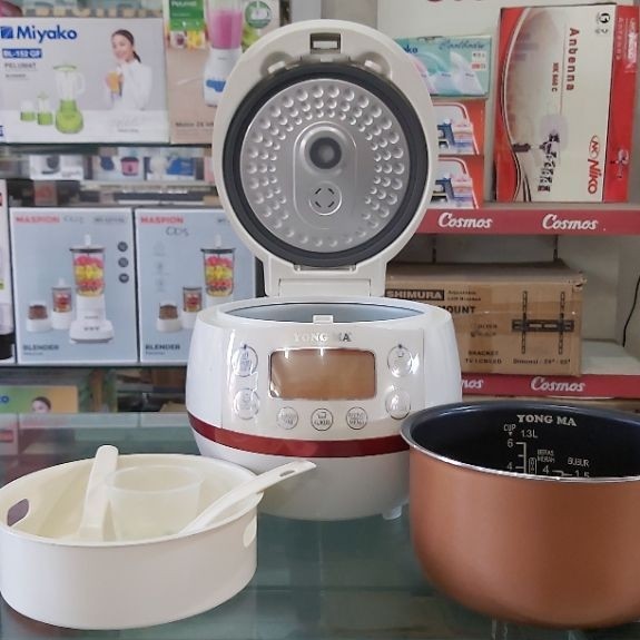 RICE COOKER DIGITAL YONG MA YMC 112- 1 3L RICE COOKER YONG - Putih