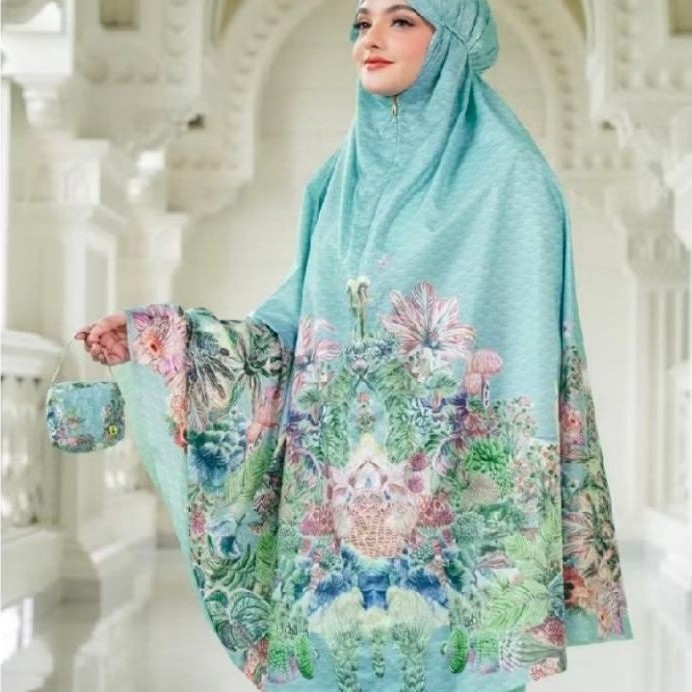 Prayer robe Forestis Capsule