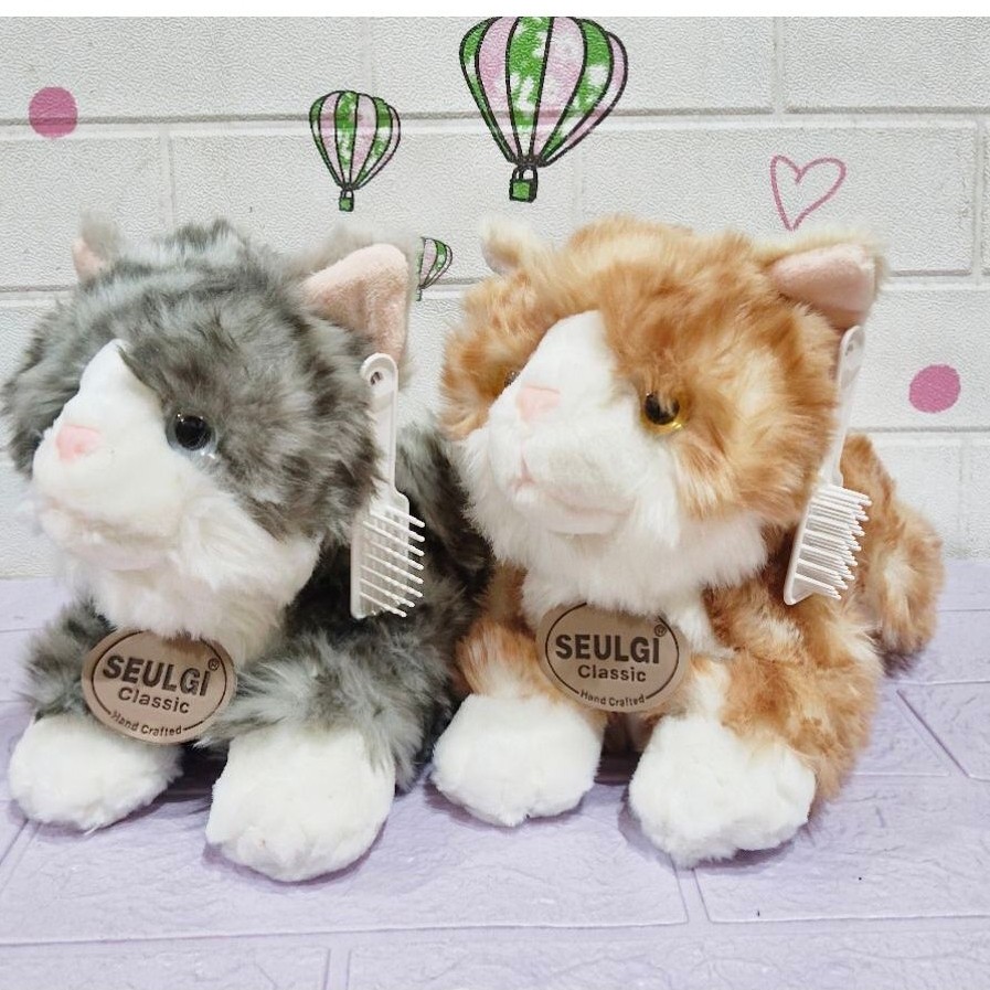 Boneka kucing/kitten's lying