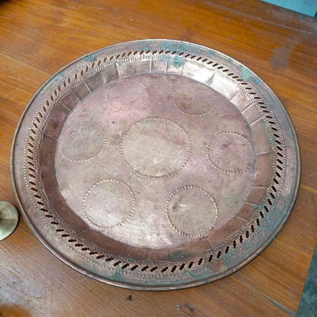 piring nampan kuningan ukir lawas antik vintage
