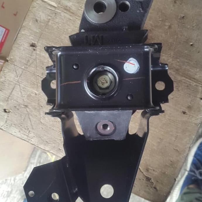 engine mounting kanan ayla-agya