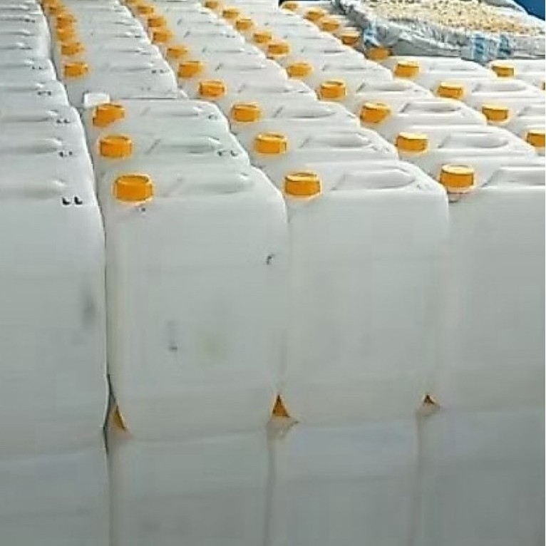 jerigen putih 20 liter kondisi bekas sekali pakai bersih siap pakai tebal