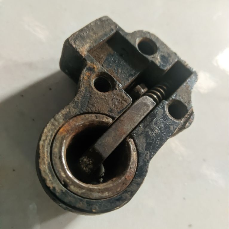 kuincian kancing jok Honda gl 100 platina CDI original