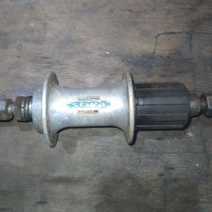 hub belakang Shimano sora