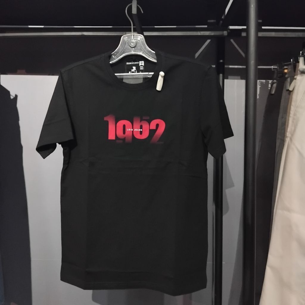 LOIS KAOS OBLONG PRIA REGULARFIT LENGAN PENDEK ORIGINAL BRAND LOIS NEW ARRIVAL