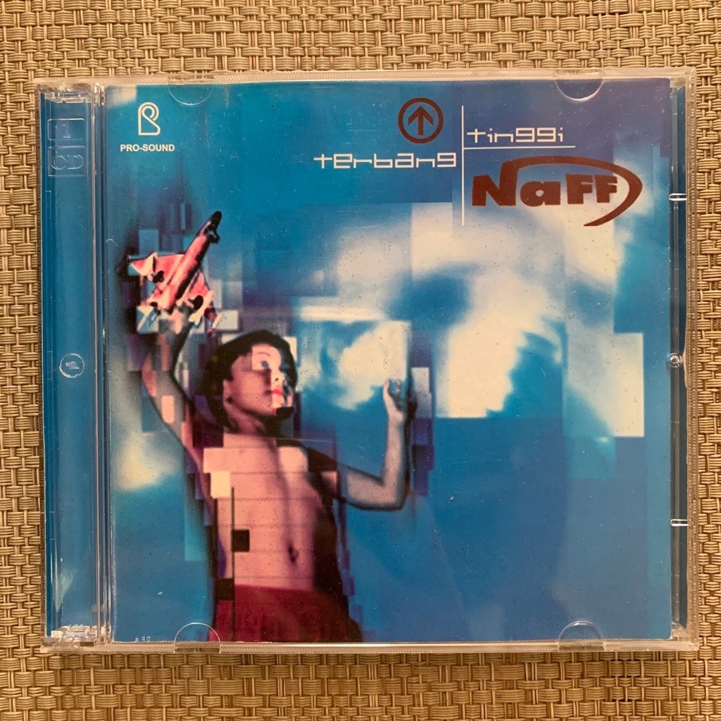 CD Naff - Terbang Tinggi