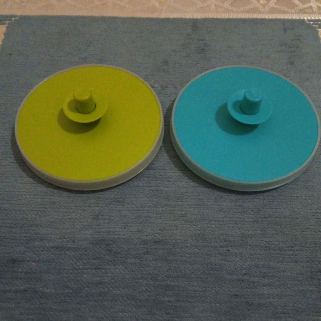 Tutup teko bulat Tupperware