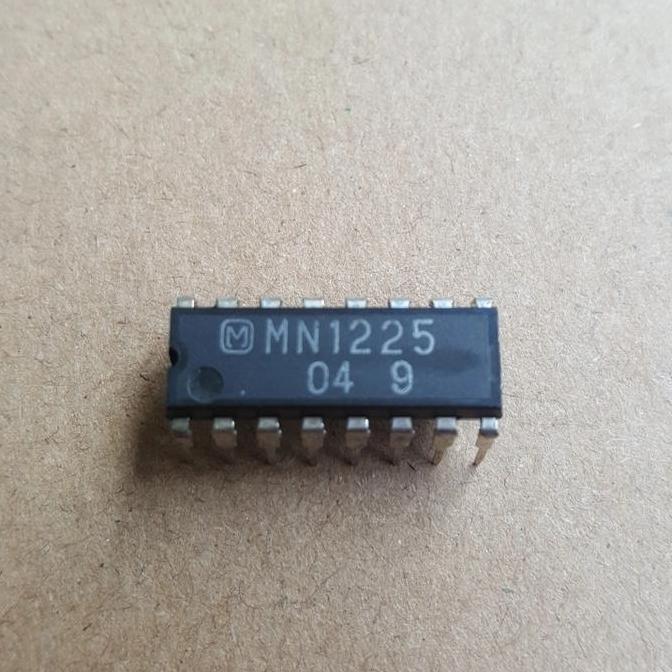 MN1225 IC / TRANSISTOR AUM79