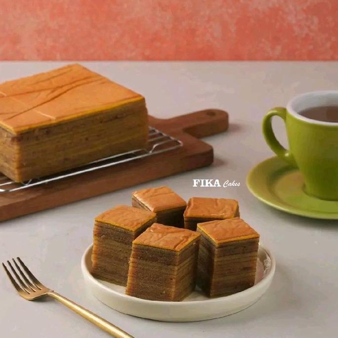 Cakeandcake- Lapis Legit Bangka Fika Cakes Yang Basah Bikin Meleleh Di Lidah  Food Brownies Frozen G