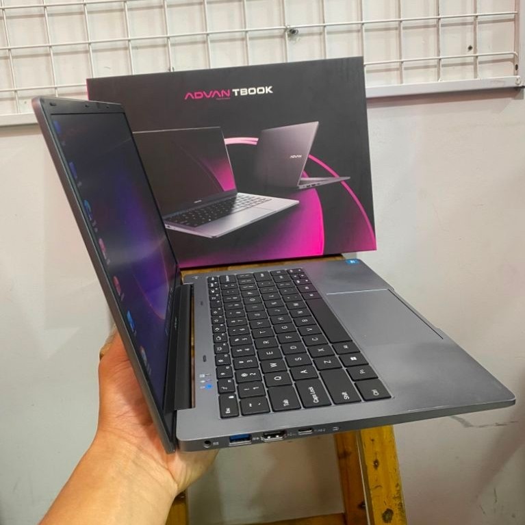 Laptop Advan Tbook Intel Celeron N100