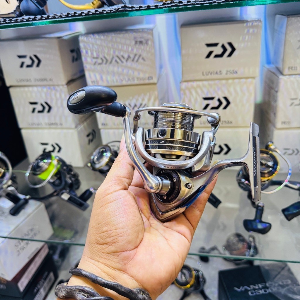 REEL DAIWA LUVIAS BATIK 3012H BATANGAN