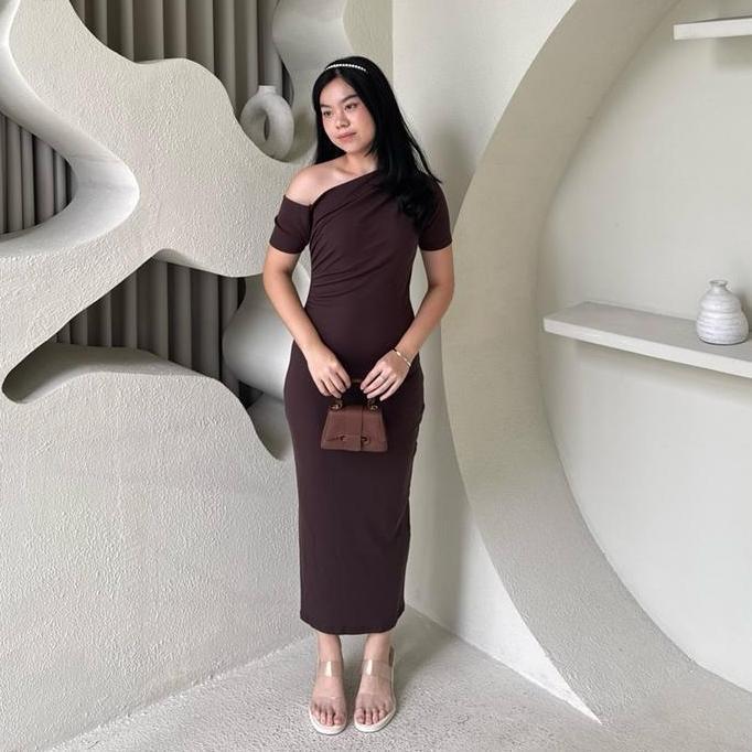 13 / 13 Off Shoulder Dress | Daybydate | Knit Dress Off Shoulder Dress
