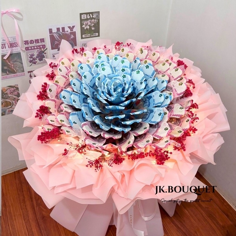[PO=CONFIRM TANGGAL] Flower money bouquet 100lbr pecahan 7,5jt / Jasa pembuatan money bouquet medan