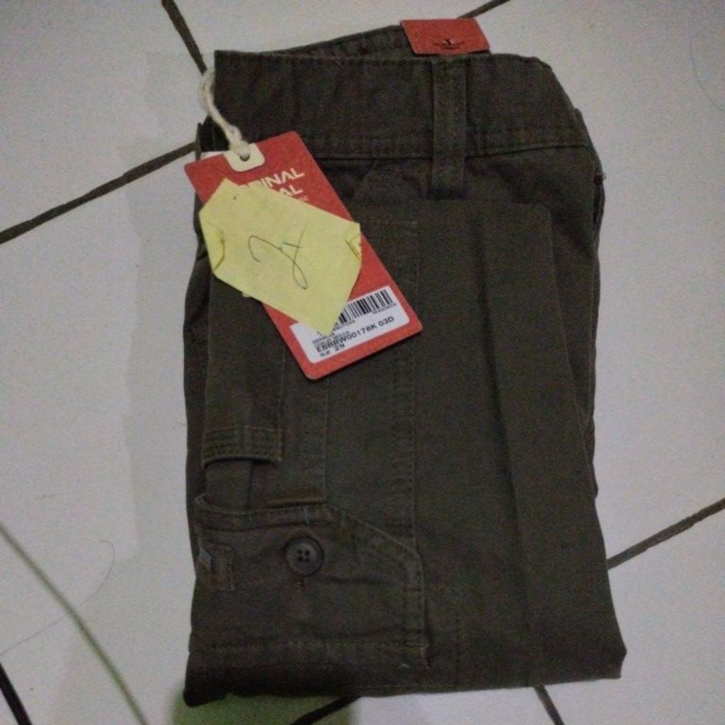 CARDINAL Celana Pendek Cargo Selutut Ori EBBBW178K O3D