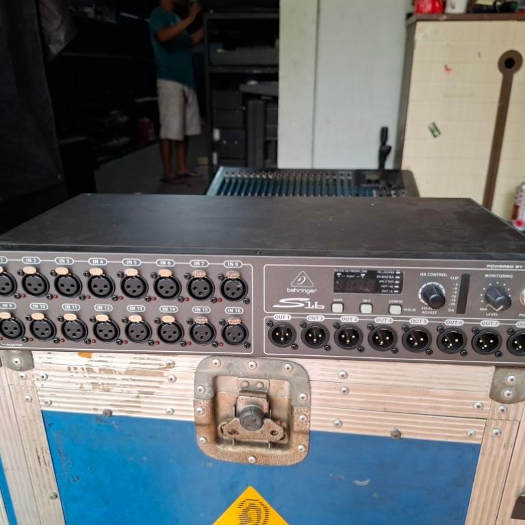 Dl S16 Behringer Second