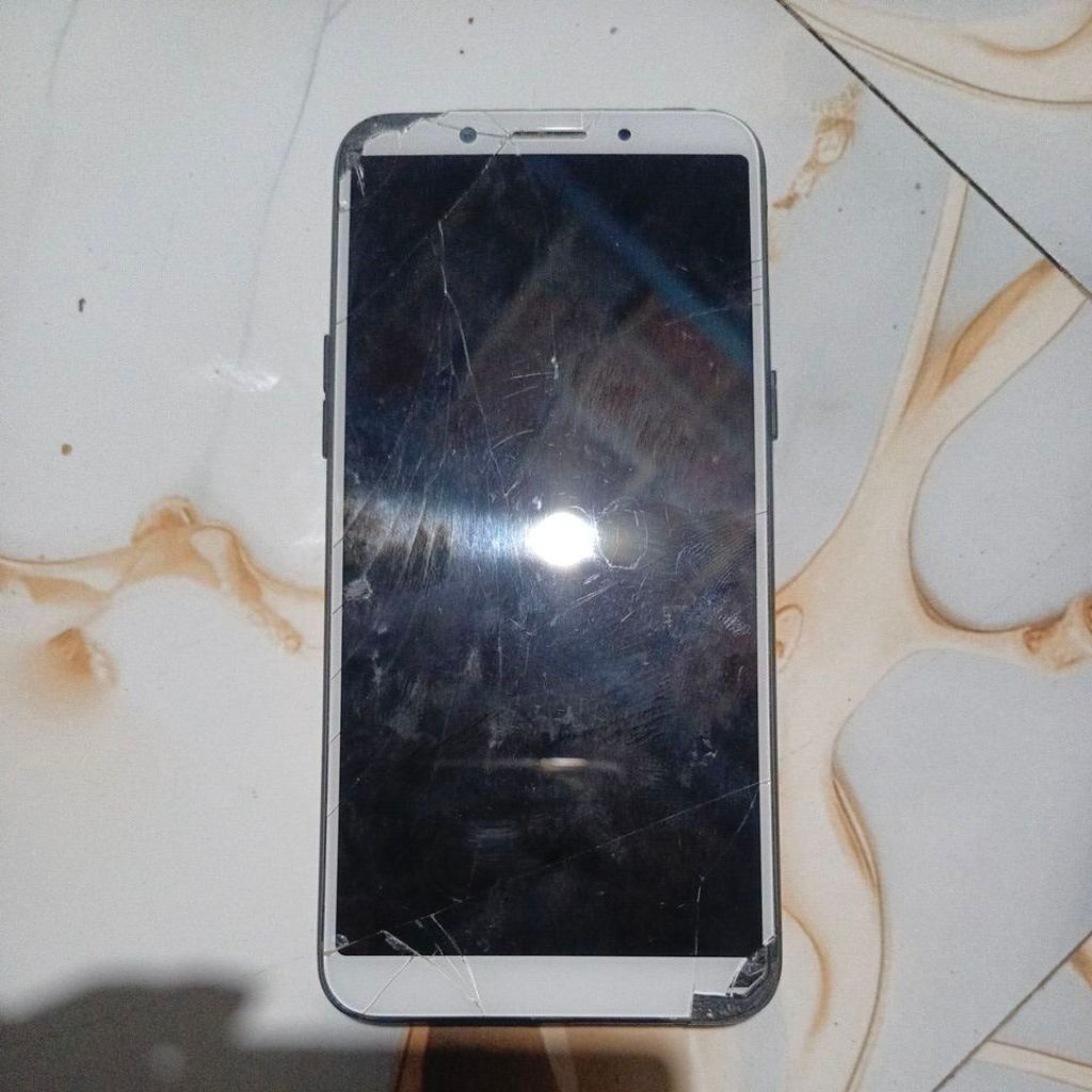 mesin hidup Oppo a83 minus lcd
