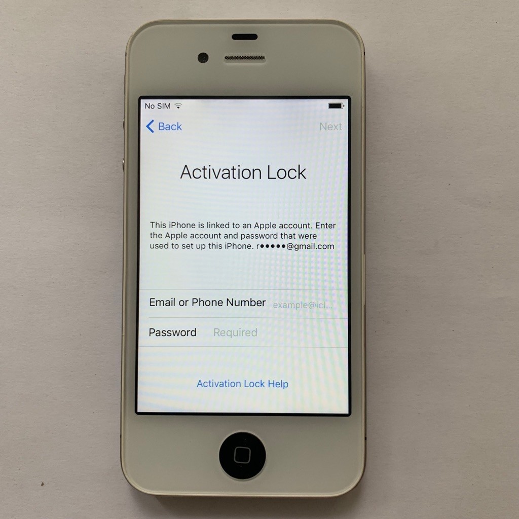 iPhone 4s Black 16GB icloud