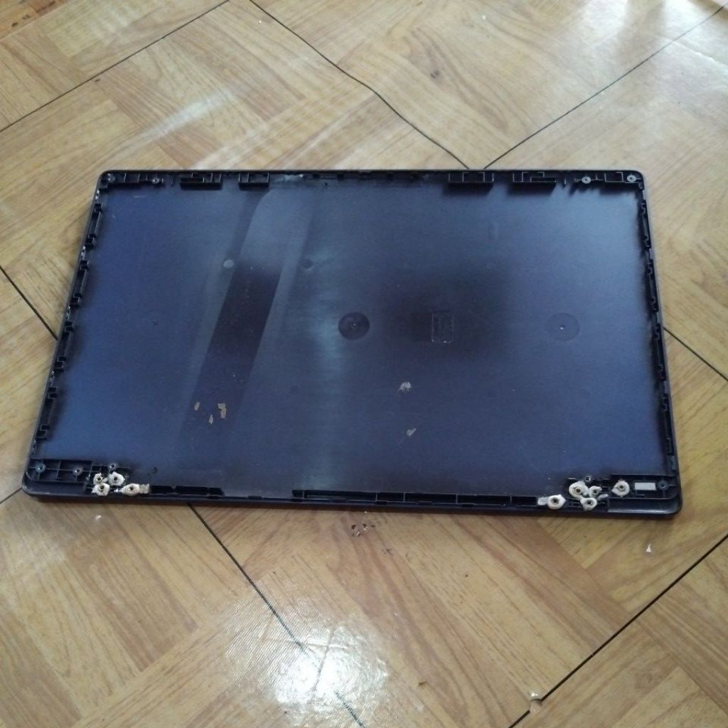 Casing lcd axioo mybook 14E