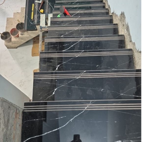 TDP tangga granit hitam corak custom