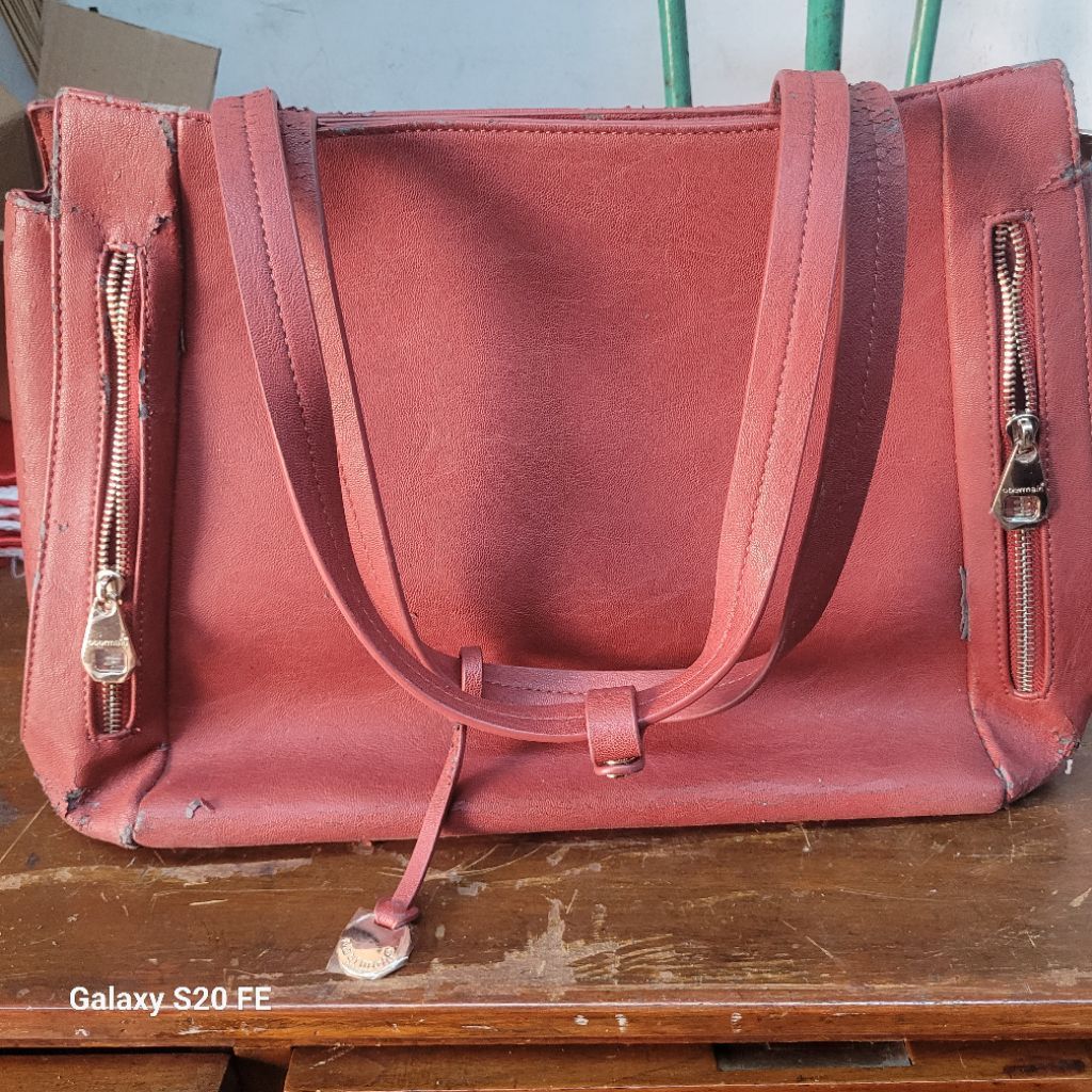PRELOVED TAS BAHU TAS TENTENG SHOULDER BAG SLING BAG OBERMAIN MERAH