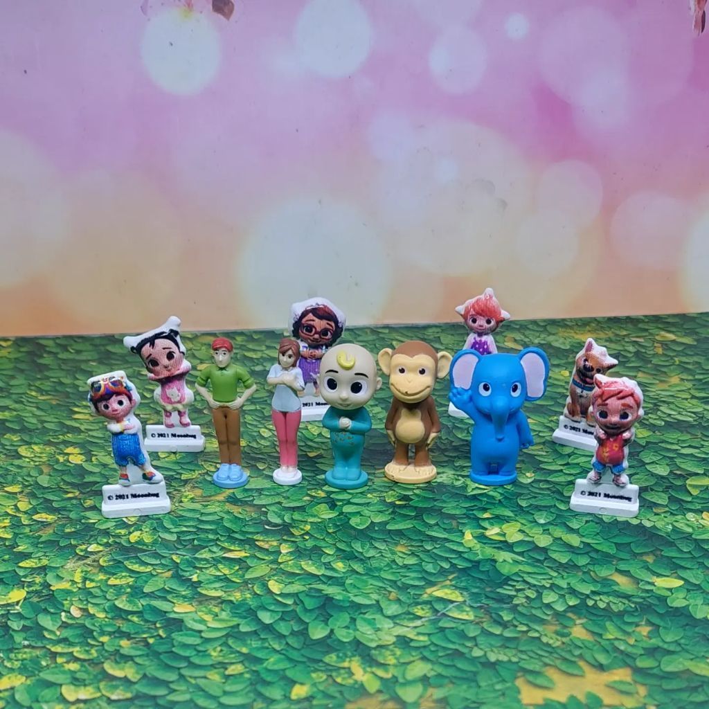 Set 11pcs cocomelon family figure mini 4cm ori moobug preloved