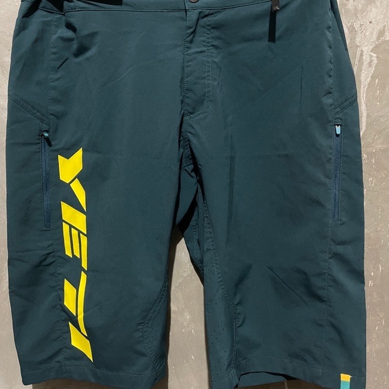 Yeti Cycles Men’s Enduro Bike Shorts