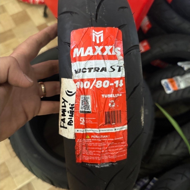 Ban Luar 100/80-14 Maxxis Victra Dan Diamond Vario 150 Maxxis