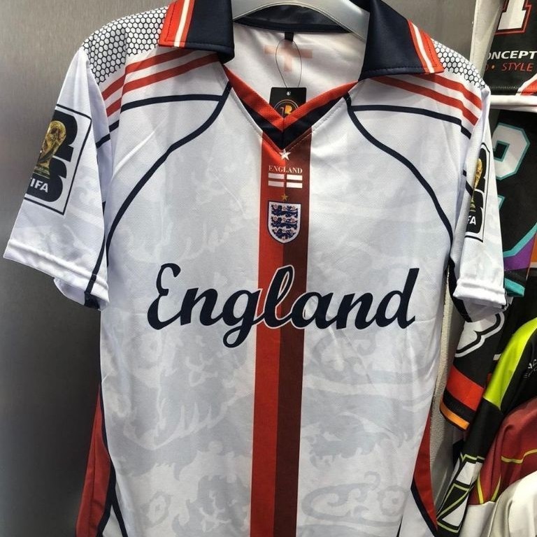 Jersey Tim Inggris England putih lengan pendek motif strip merah hitam