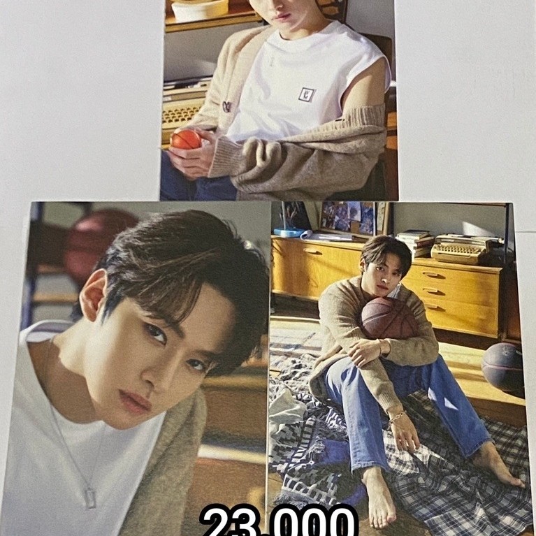 POSTCARD SEASON GREETINGS SG STRAYKIDS SKZ 2021 BANG CHAN LEEKNOW LINO CHANGBIN HYUNJIN HAN JISUNG F