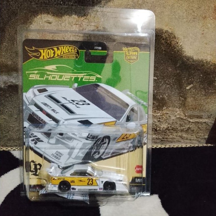 LBWK Nissan Skyline Hotwheels