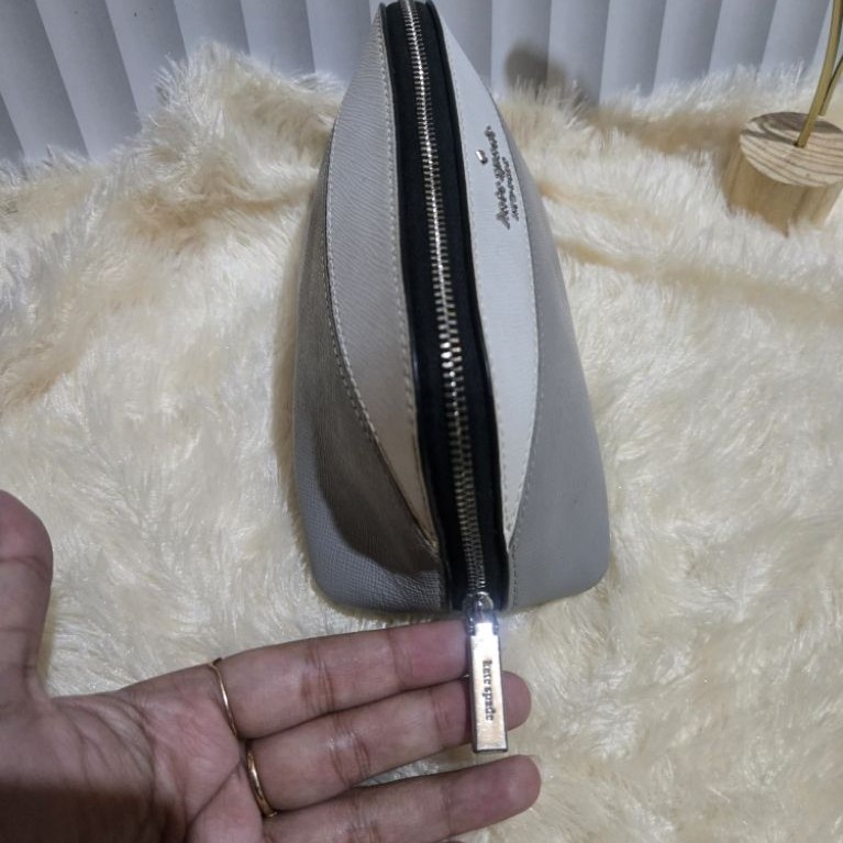 prilove pouch make up dari kate Spade