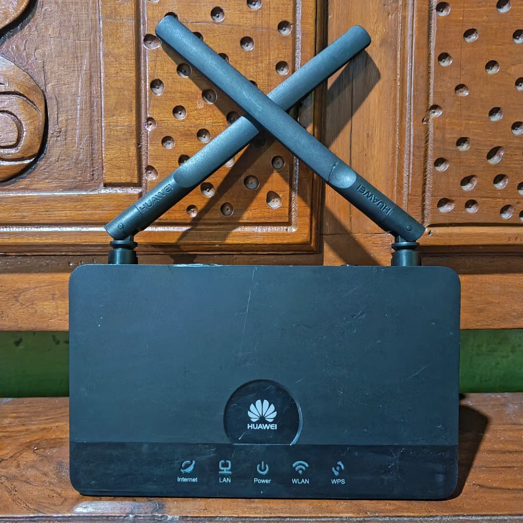 Router Huawei WS330 bekas/second Normal