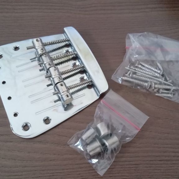 Bridge bass mustang