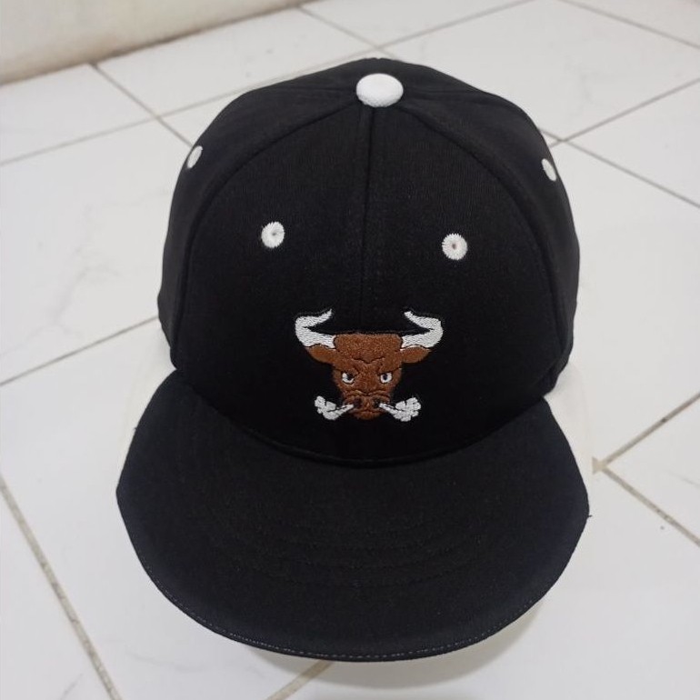 Topi Snapback Logo Banteng Bordir Buildup