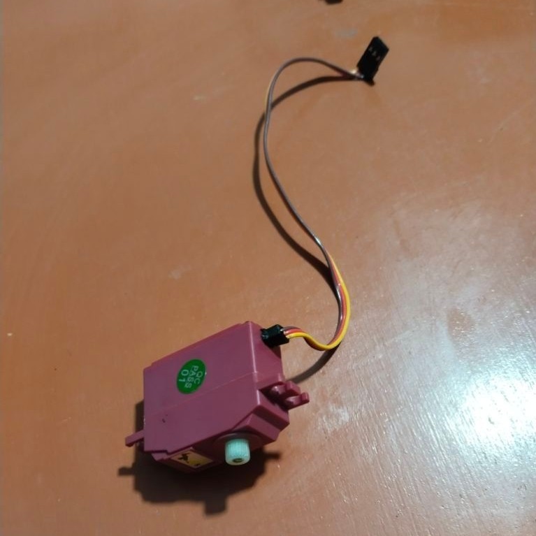 Servo original RC MN 128