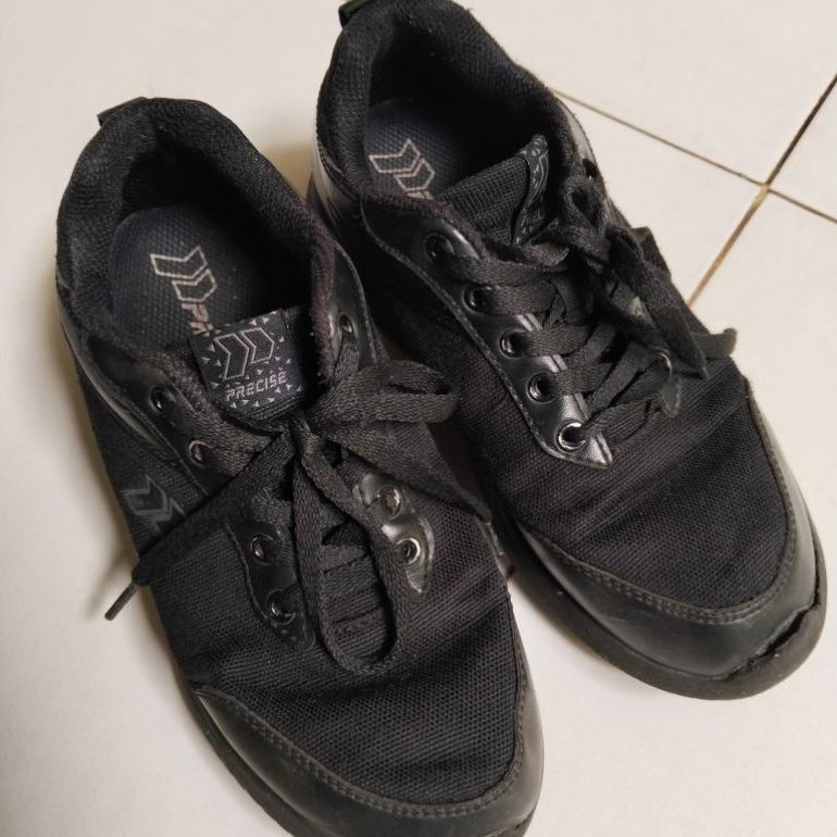Sepatu Anak Laki-laki / Sepatu Sekolah Hitam Precise Preloved