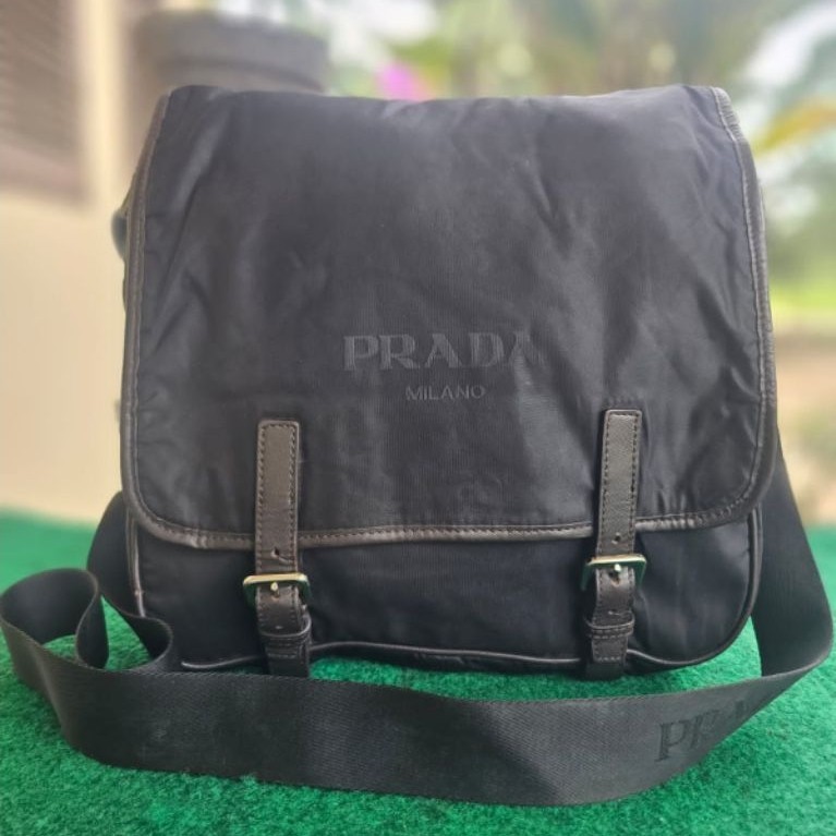 MESENGGER BAG PRADA VINTAGE
