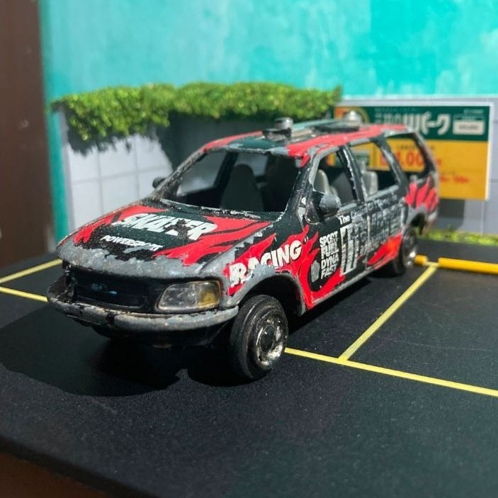 Realtoy Ford Explorer Junk
