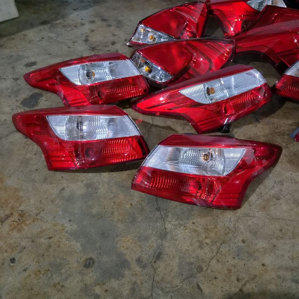 Stoplamp Tail Light Ford Focus Sedan 2012-2014