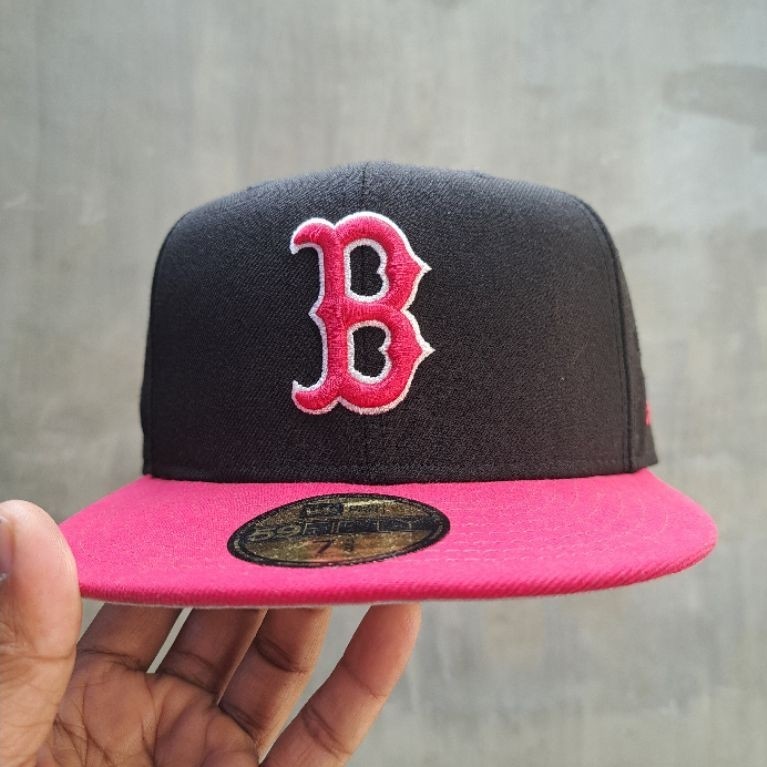 topi second original New Era Boston Red Sox 59FIFTY fitted size 7 5/8 black pink ( minus di slide te