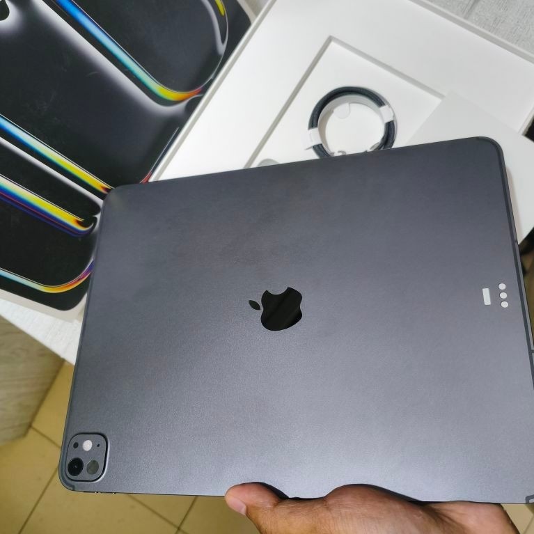 iPad Pro M5 Cellular 256GB iBox