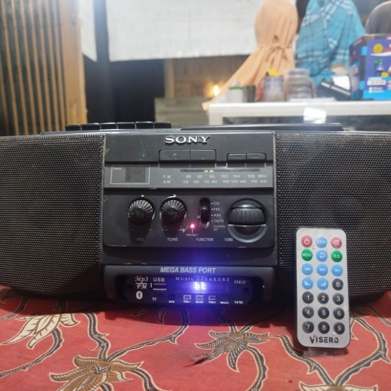 Compo Sony jadul sudah dimodif ada bluetooth radio usb dan Aux colok com dll
