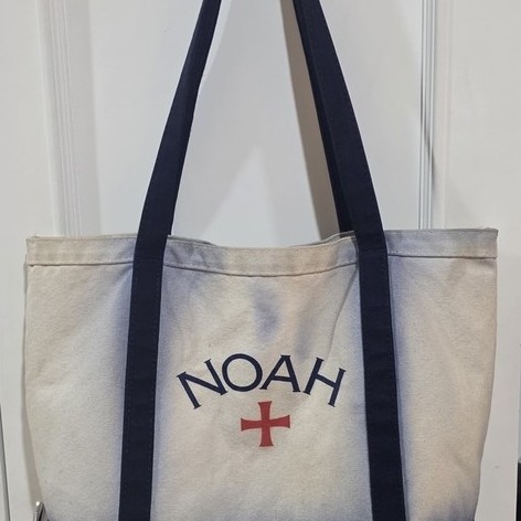 Noah core logo totebag