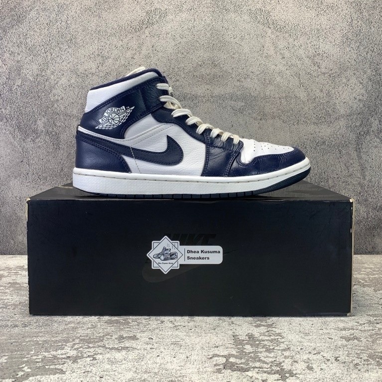 Sepatu Second  Air Jordan 1 Mid 'Obsidian' Size 40,5 insole 25,5 cm  Original Guarantee 100%