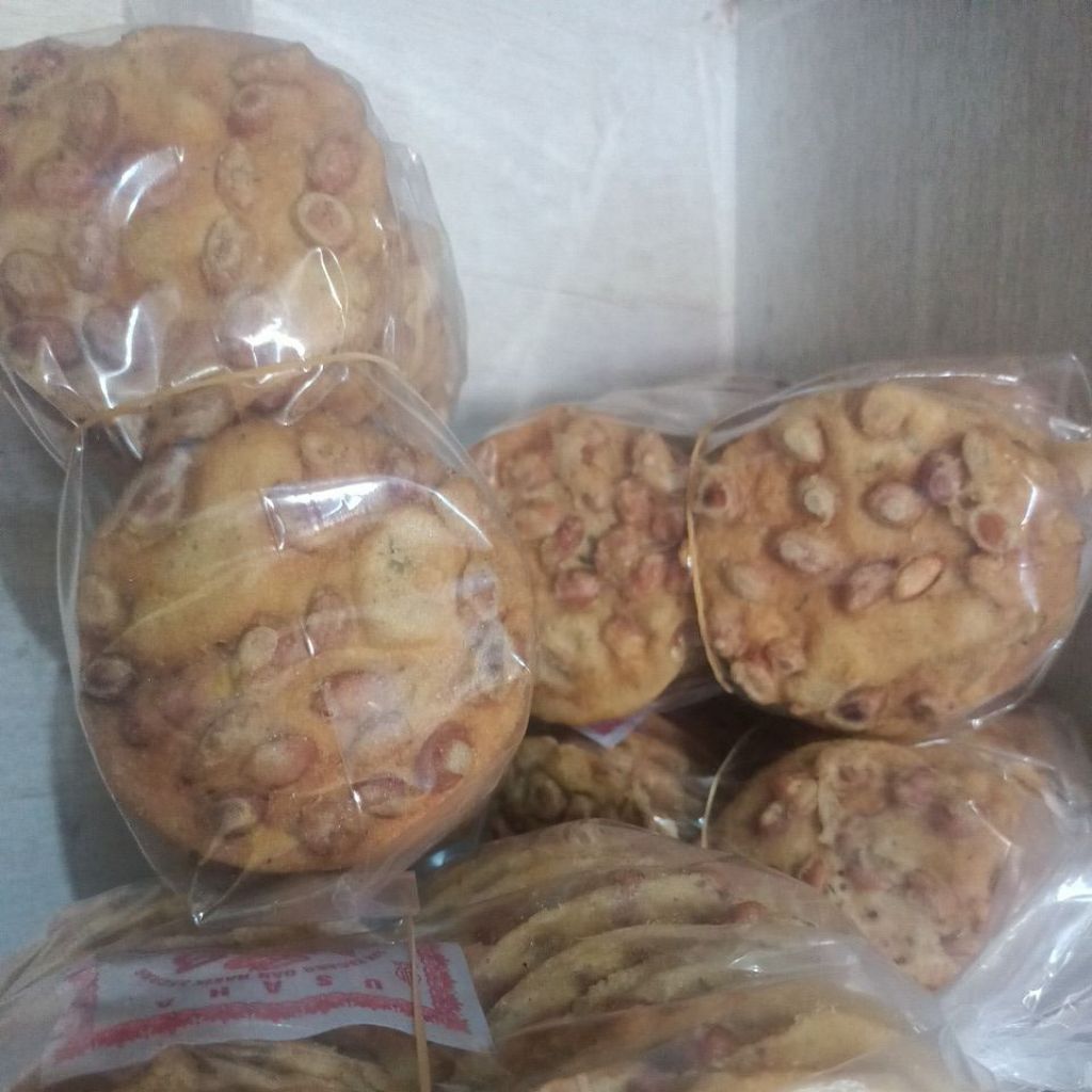 Rakik / Peyek Kacang / Oleh2 khas Minang / Padang/ Pariaman