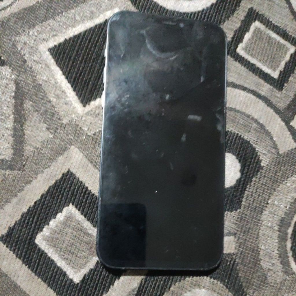 iphone 12 second like new
