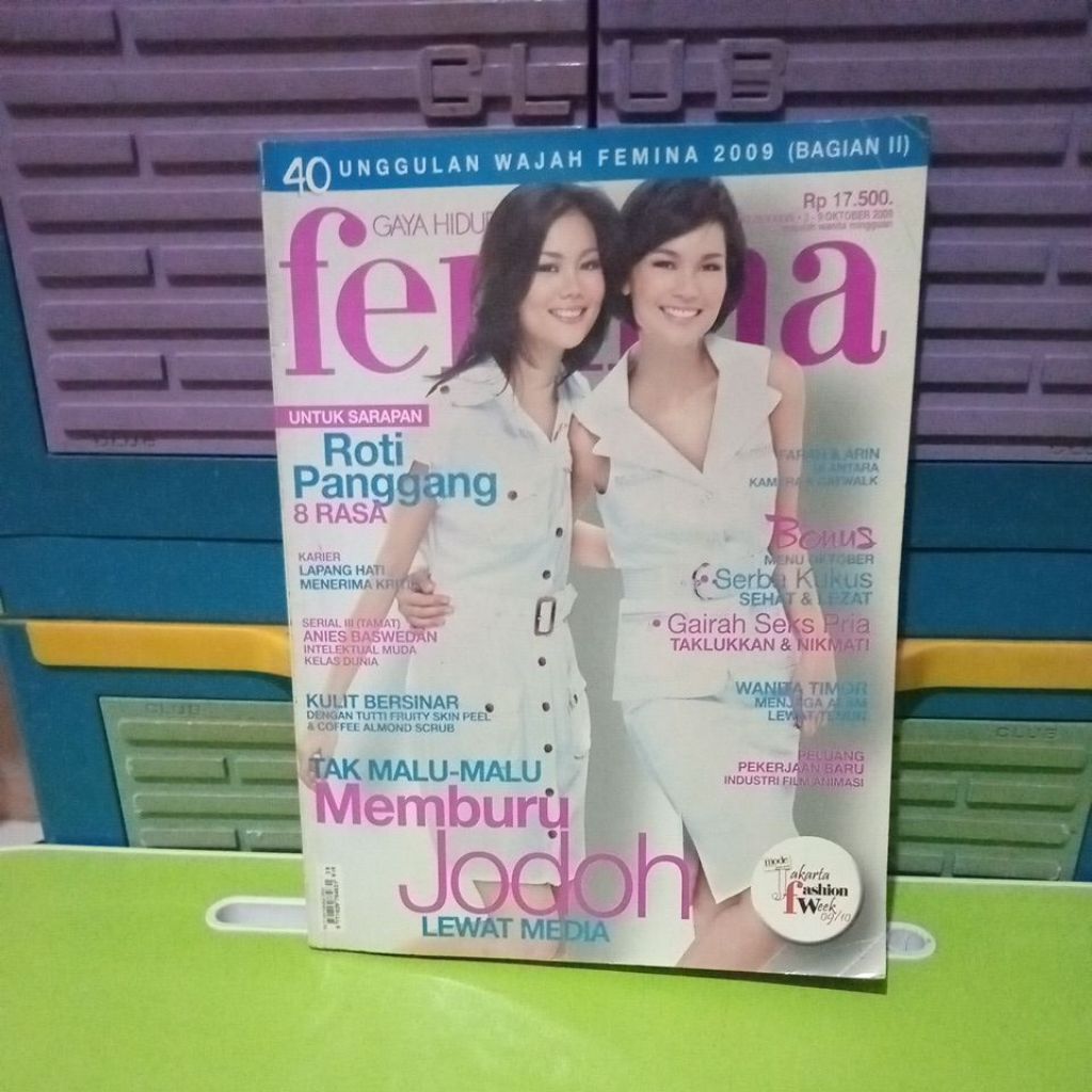 MAJALAH FEMINA NO 39 EDISI OKTOBER 2009 (BEKAS)