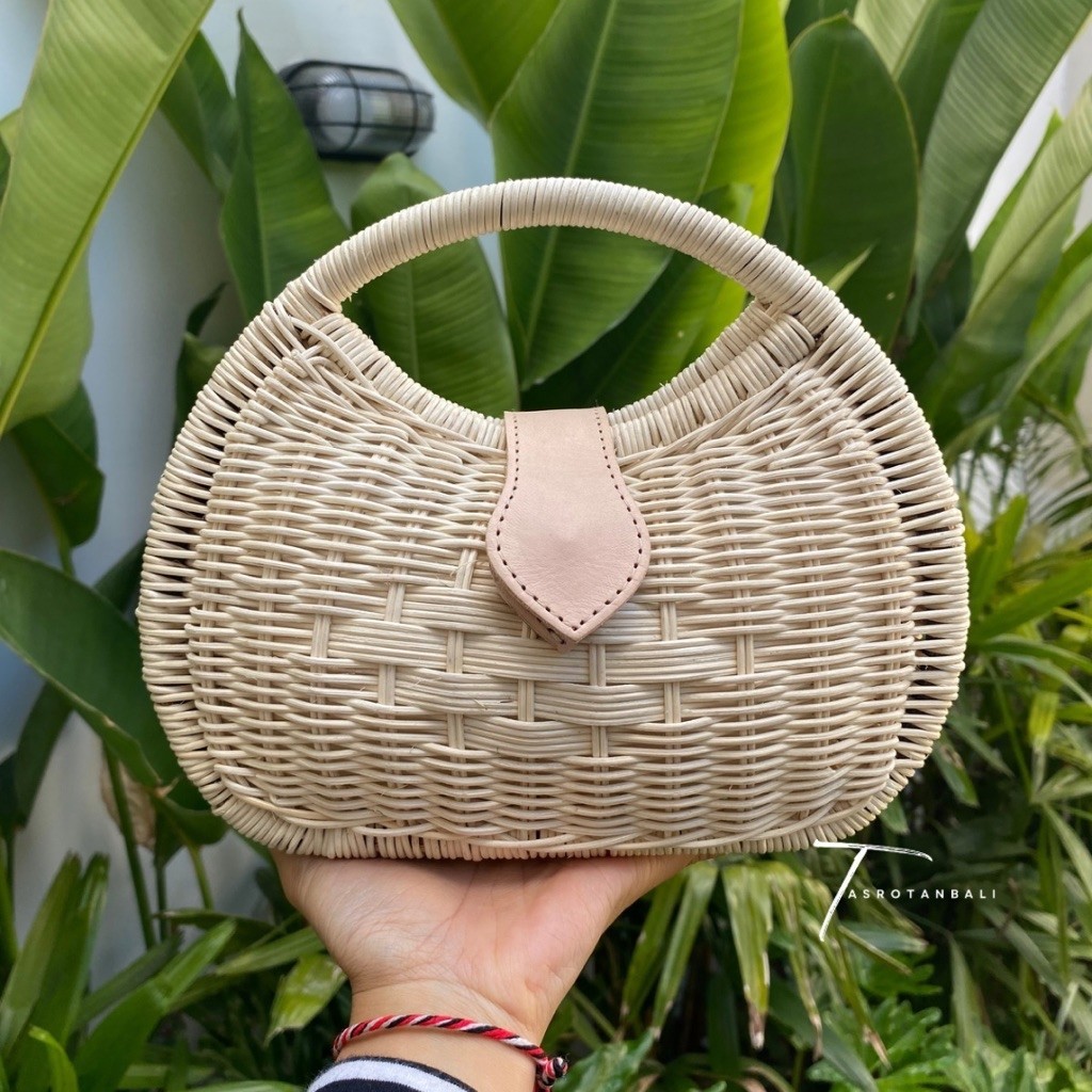 TAS ROTAN | TAS WANITA | TAS JINJING | TAS UNIK | TAS PESTA | TAS ROTAN BALI | TAS ETNIK